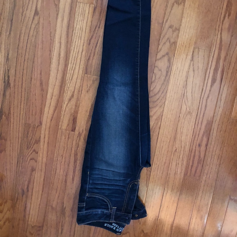 American eagle dark wash jeans